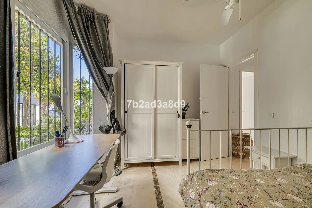 c729adb6-85f4-4505-b911-8475178adfff