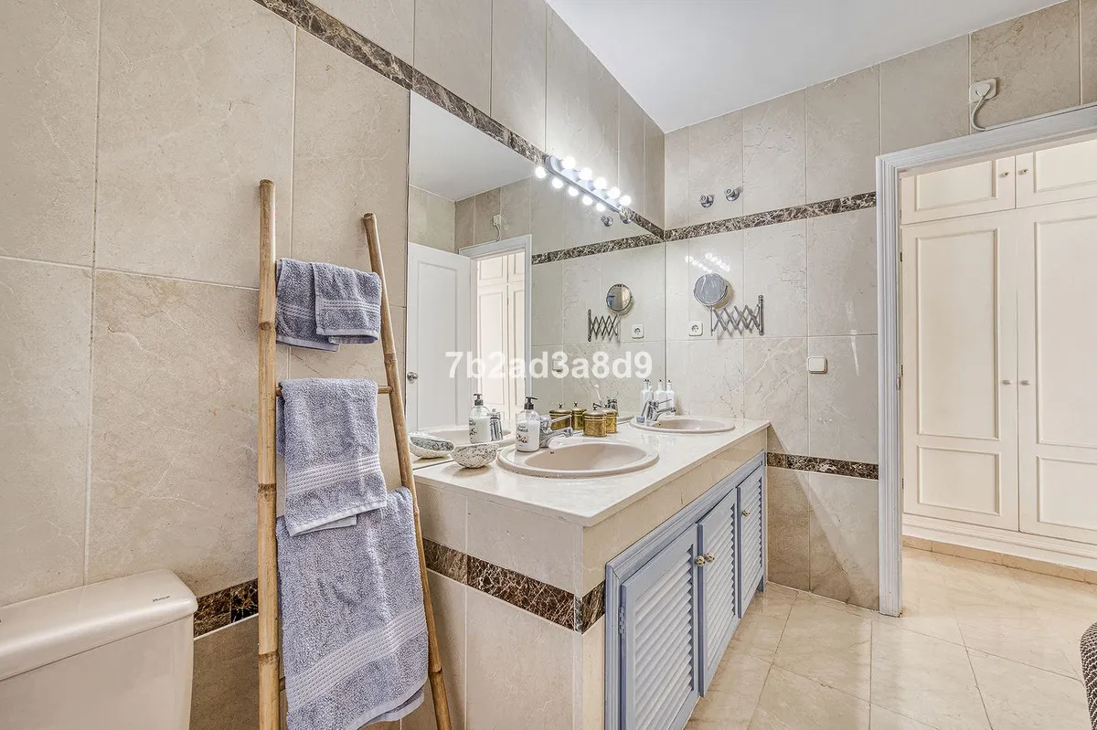 d010d775-c745-468b-a84d-04328bfb59a4