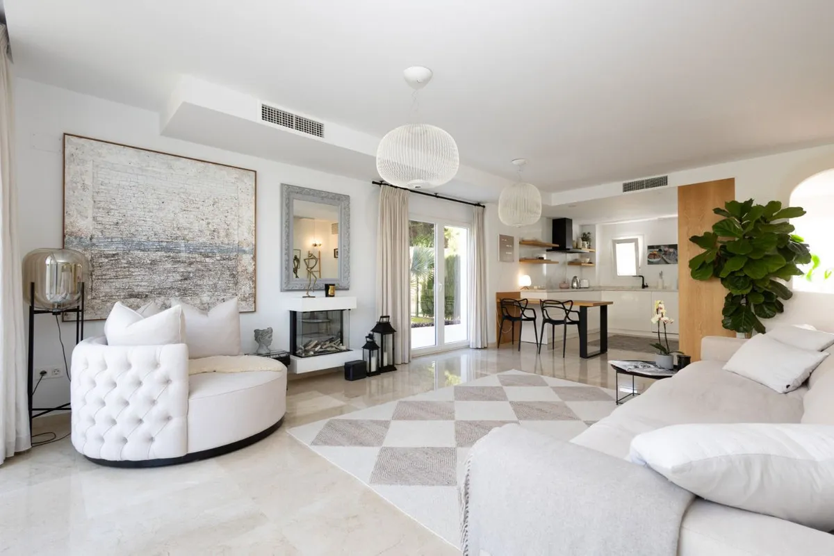 33cb1dfa-015a-4148-8727-d7a63110eecf