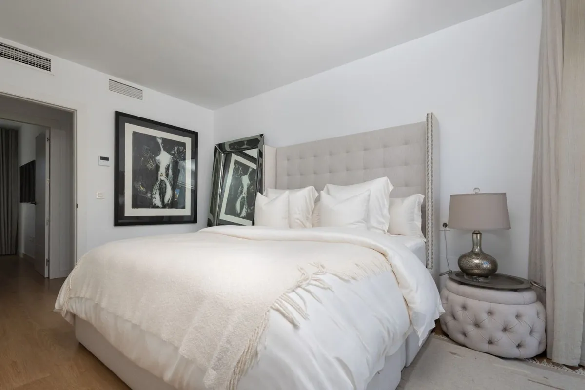 48d9f7fe-4d6b-4d54-a7b6-255a1b598e07