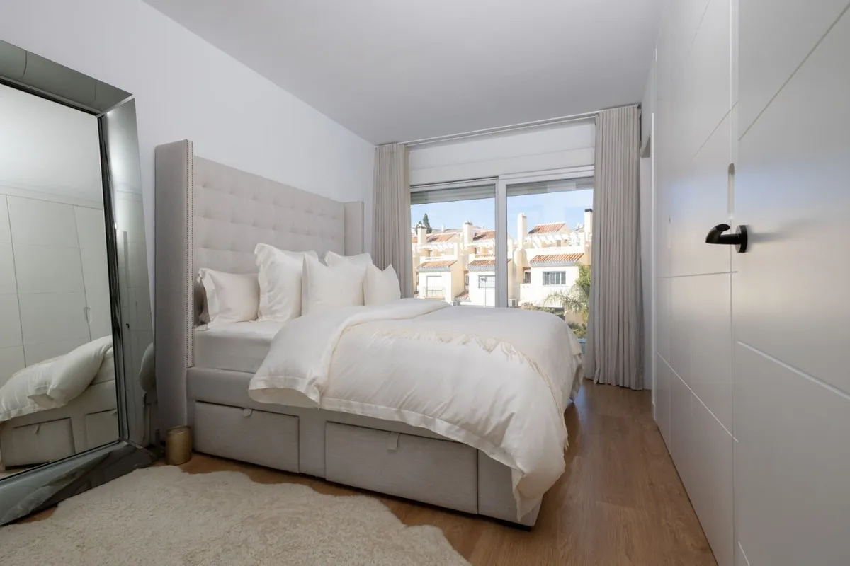 fa9bc946-827c-4709-afa7-7586fc438f34