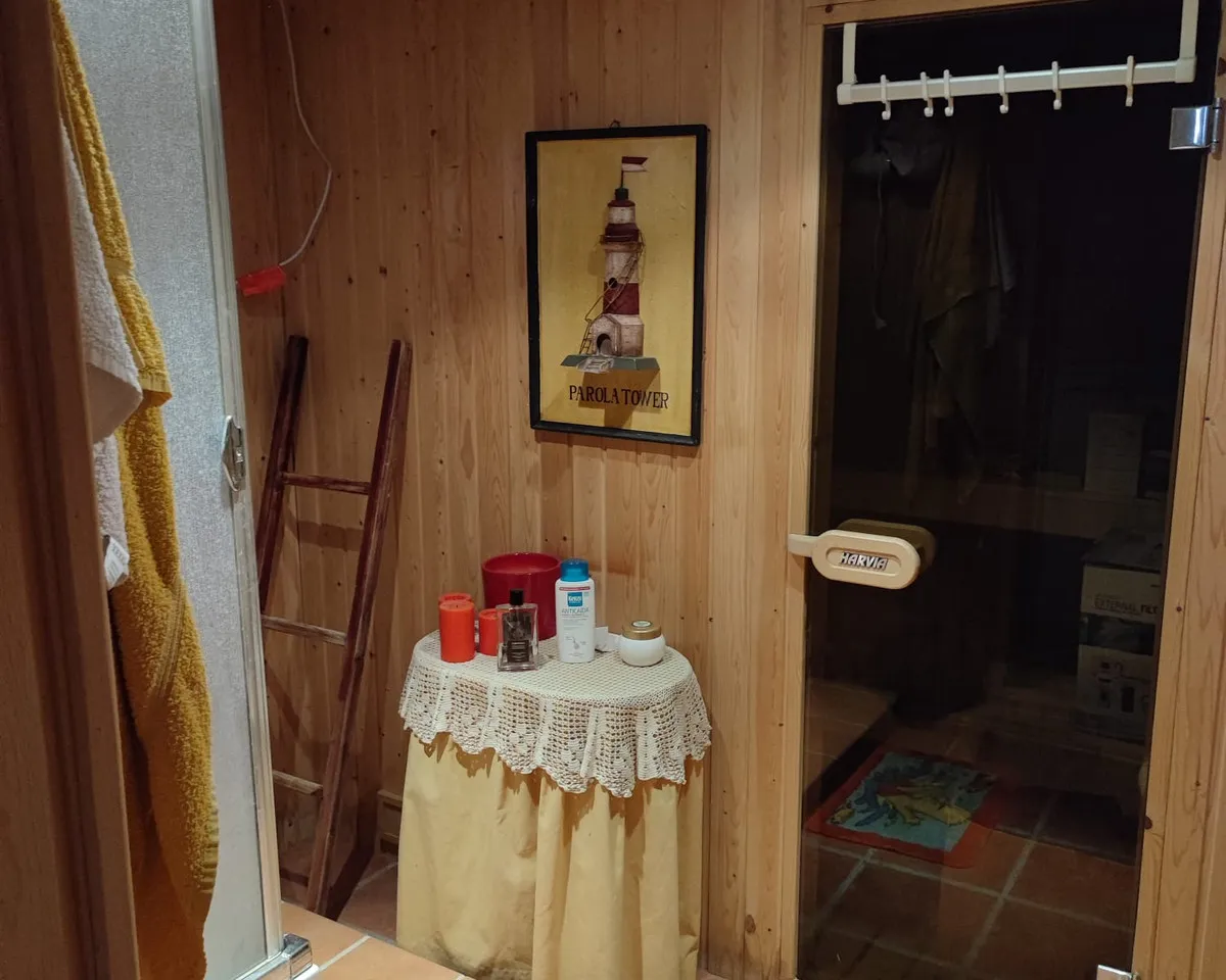 e8e74230-5442-4fa4-b953-b12542ace8b9