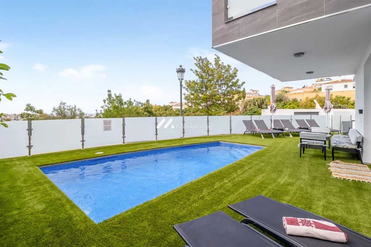 df1f93f7-9ecd-4f85-932a-13cc5c9451da