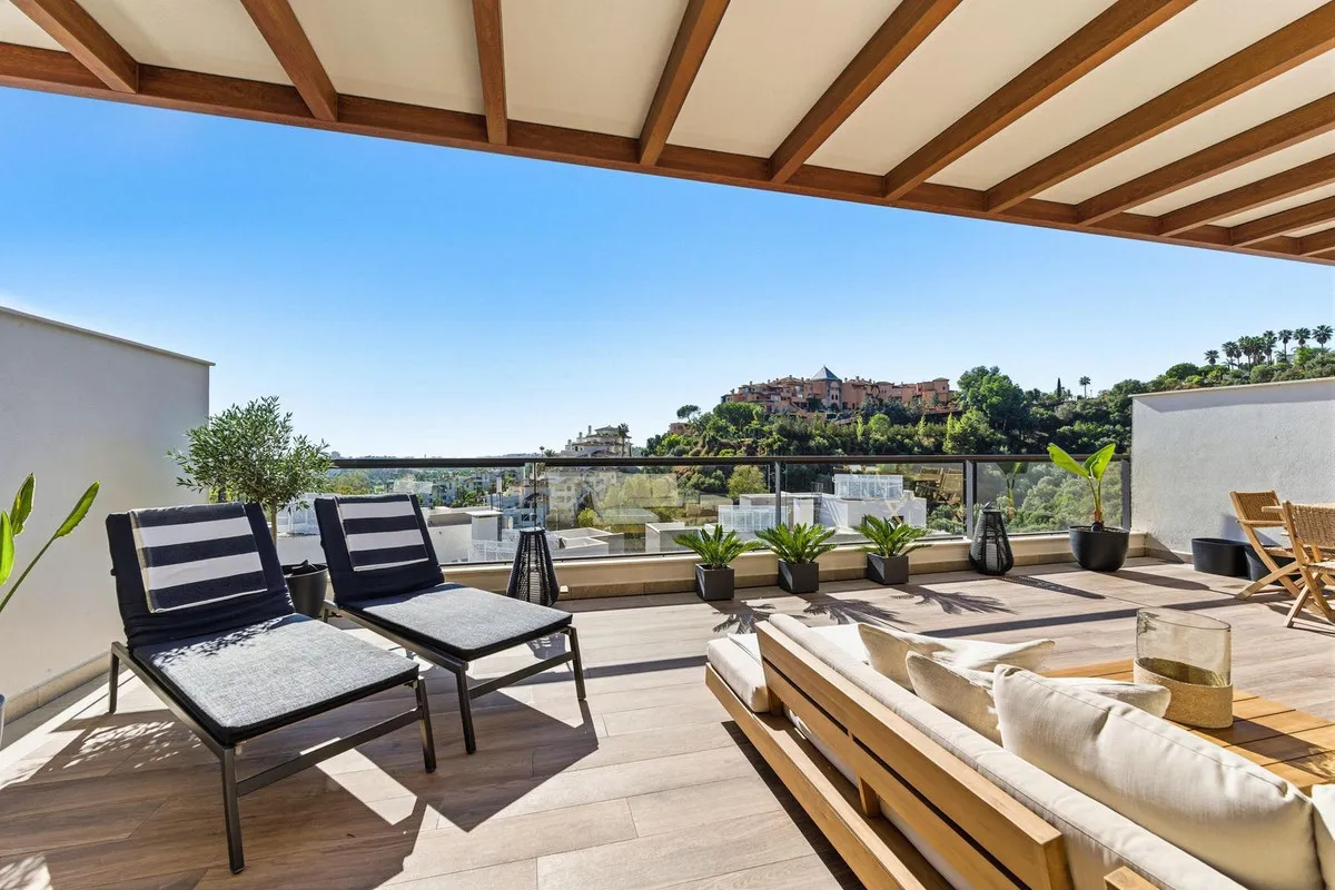 305817a7-de33-4d42-b76d-152a4a2c7cd5