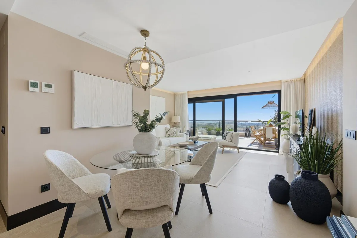 8abfe54d-76cc-4813-acaf-be20601e8747