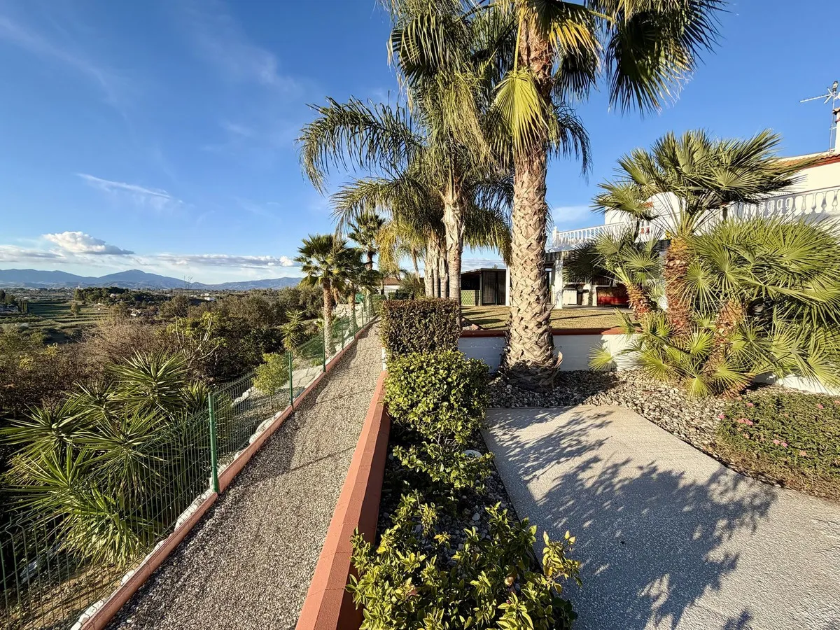 4c6748c4-5281-4528-a563-ee47b9efec30