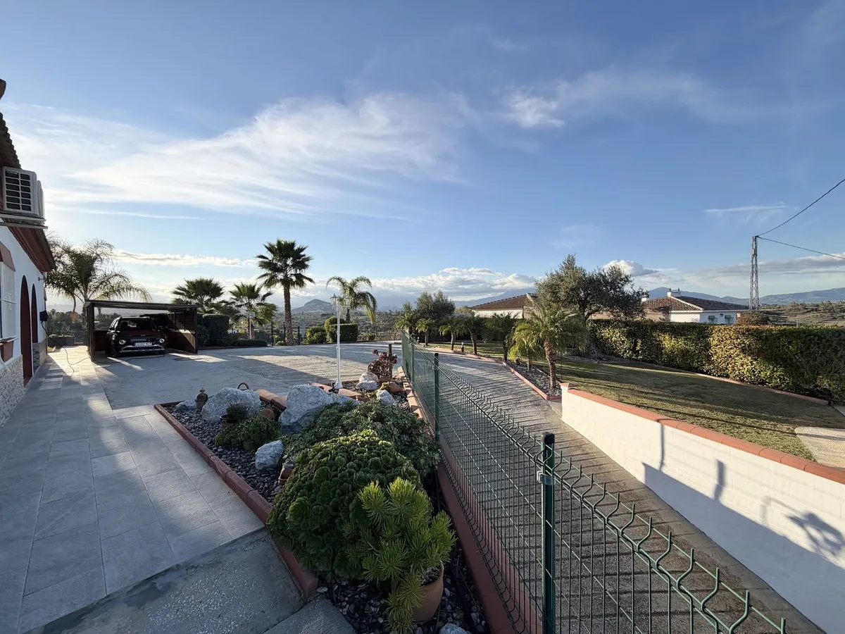 7a104f27-ef44-47af-a0dd-6bb6bcdb3c88