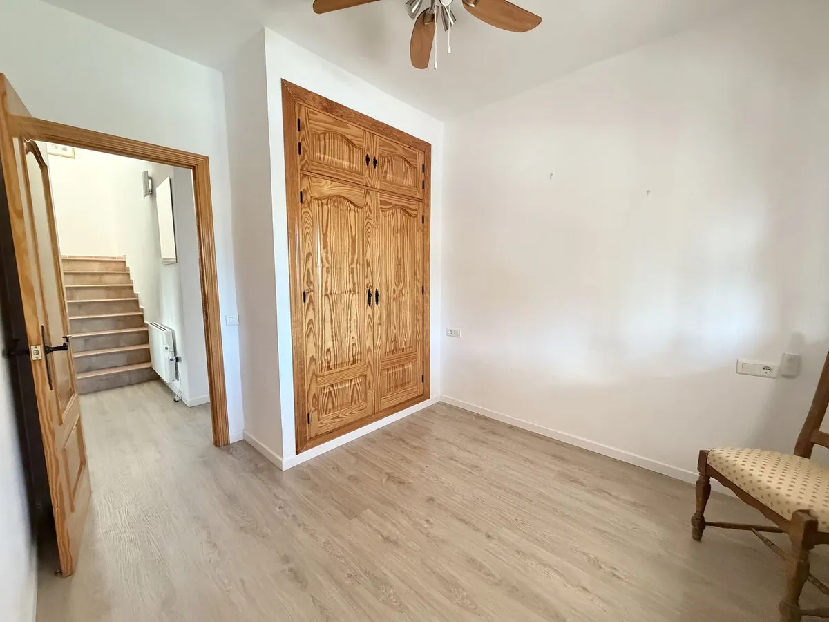 7d6112cb-61d2-4b7f-b2d6-444256e818a2