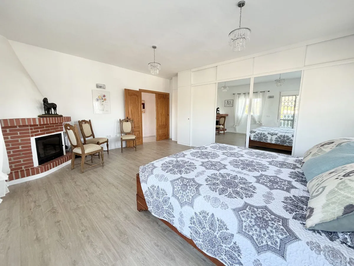 aae3caf1-5604-4fe3-88c0-0aa144276c1f