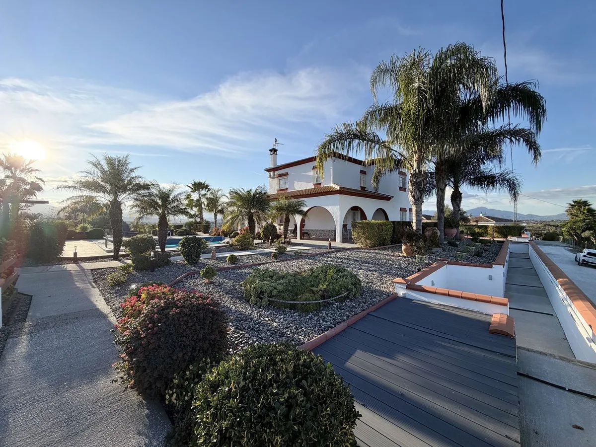 c8332096-bd9e-41ac-a921-6fda7ec2cfdc