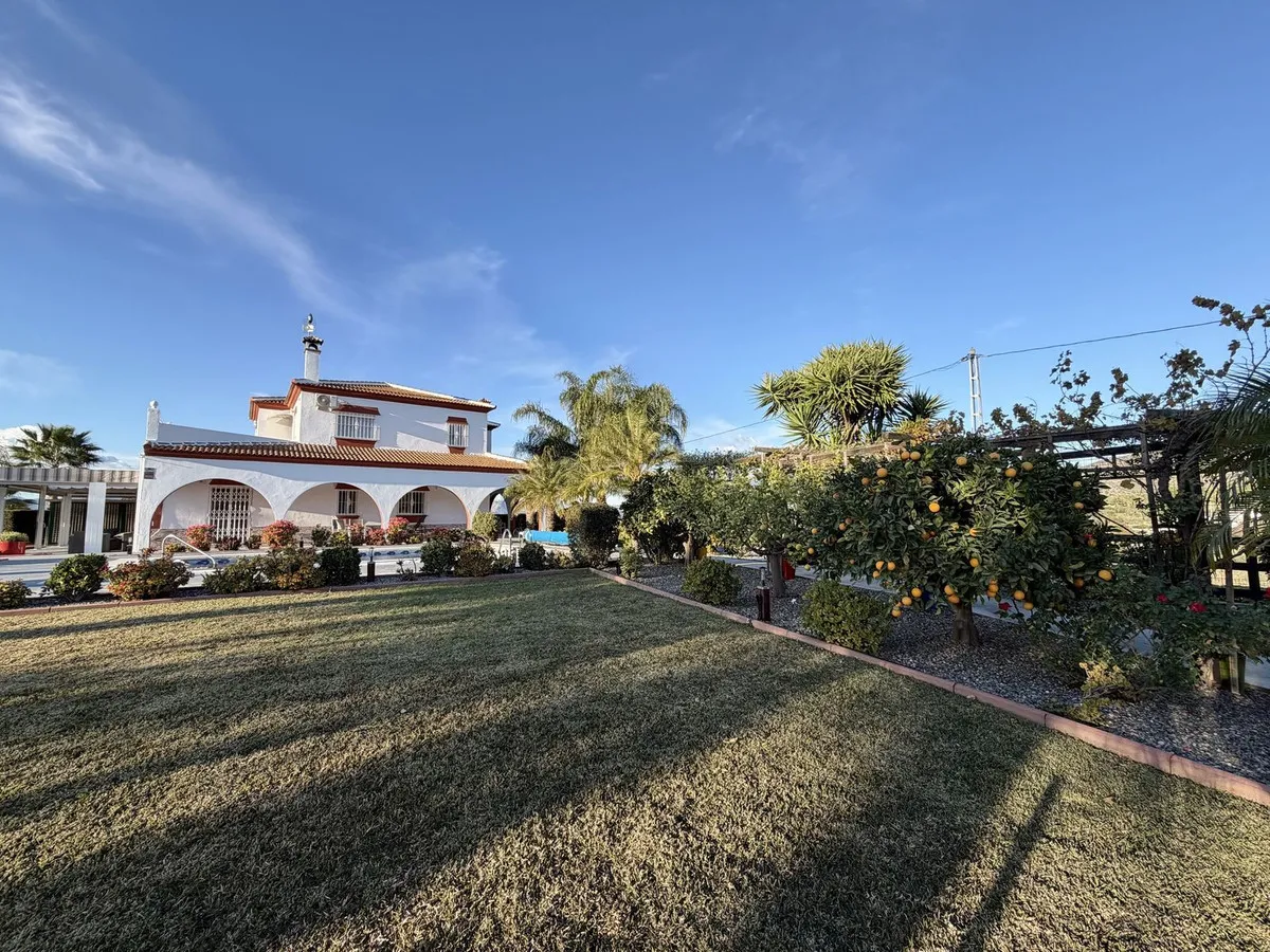 ee5c613a-a966-4822-85e3-510679cae093