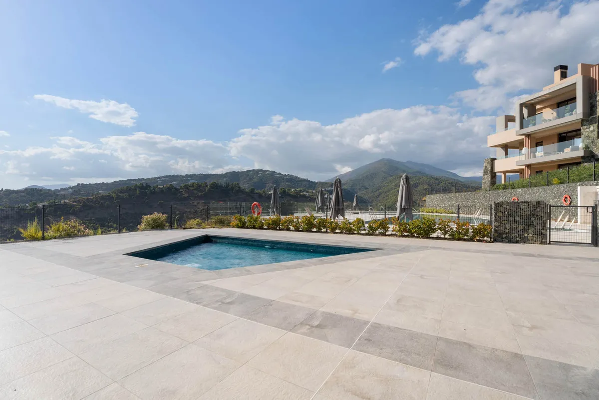 b7a0575f-f284-44a4-af9c-78ce1df96448