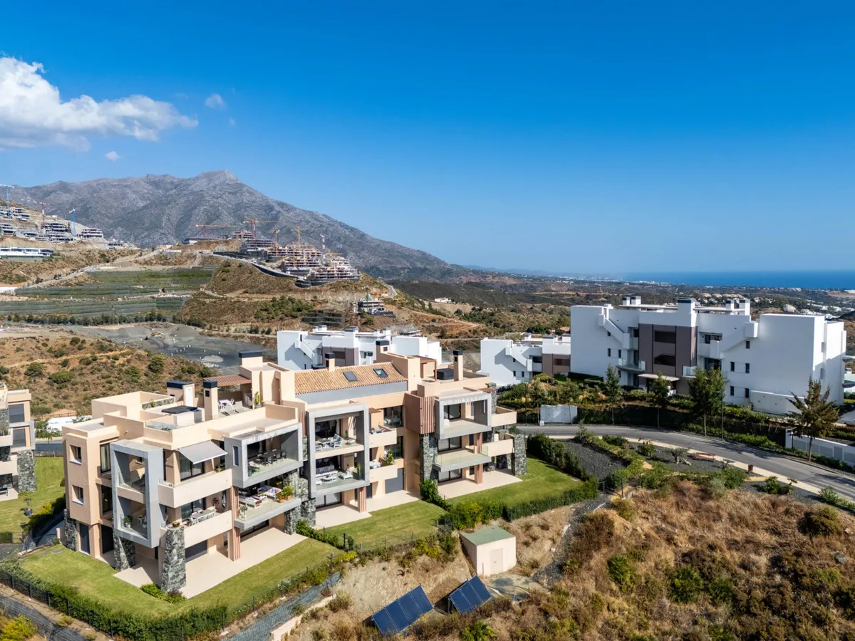 bbcbd5c1-0f05-4aa0-bf8d-8943f179de73