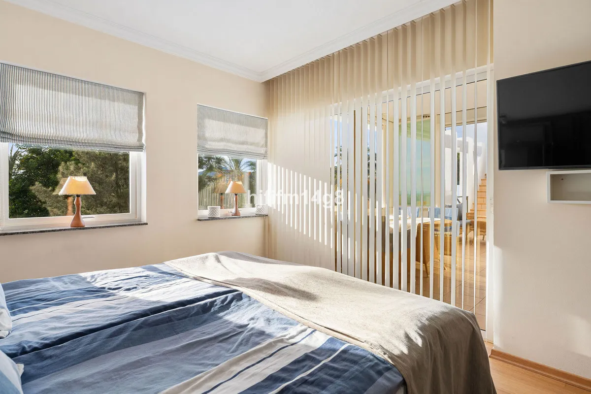 264c81ee-0a67-420d-862d-bc14b1666b3a