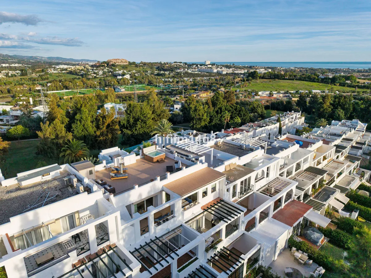 b1d5962d-94bd-4317-bde5-bdf28f2d1370