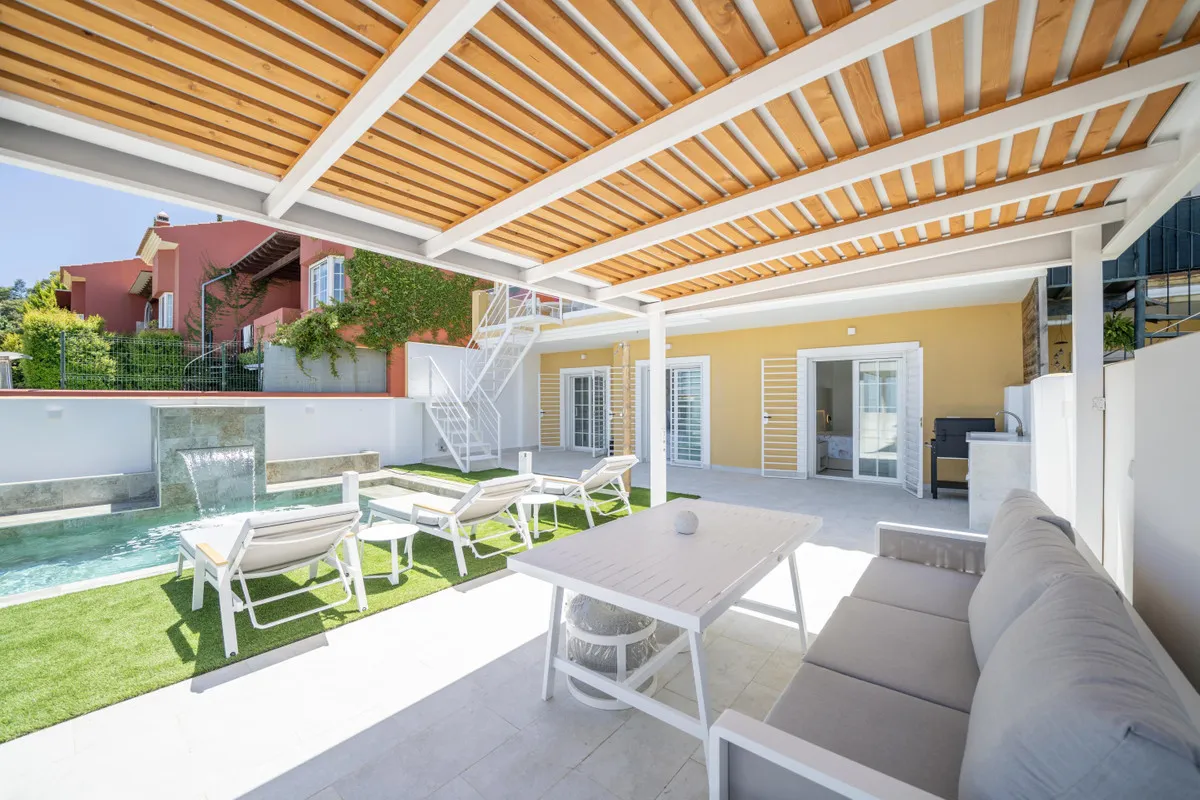 0a573436-4b10-4f98-afee-4791e9386d2c