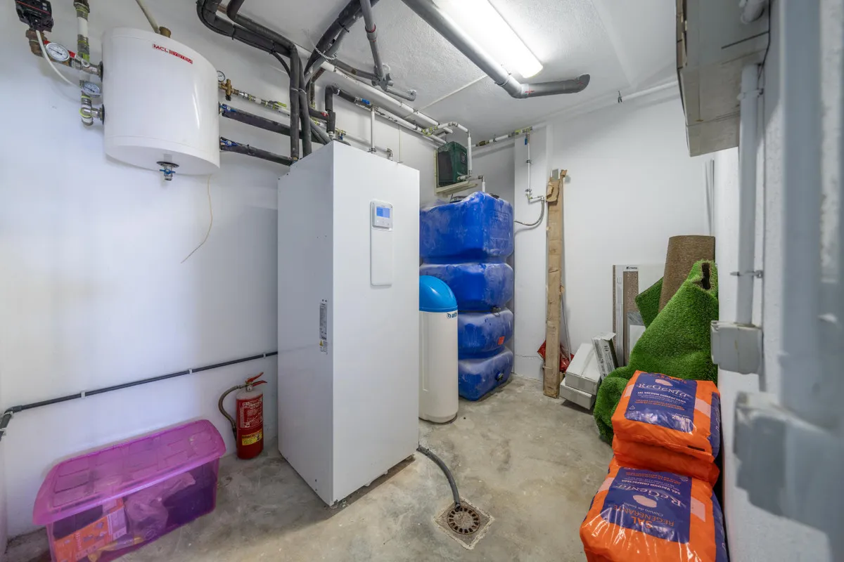 7c700a65-2a9d-4c23-bf10-361cf5ed4bea