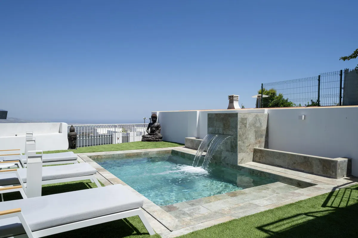 82b947da-6c47-4eef-8914-78e9a90be605