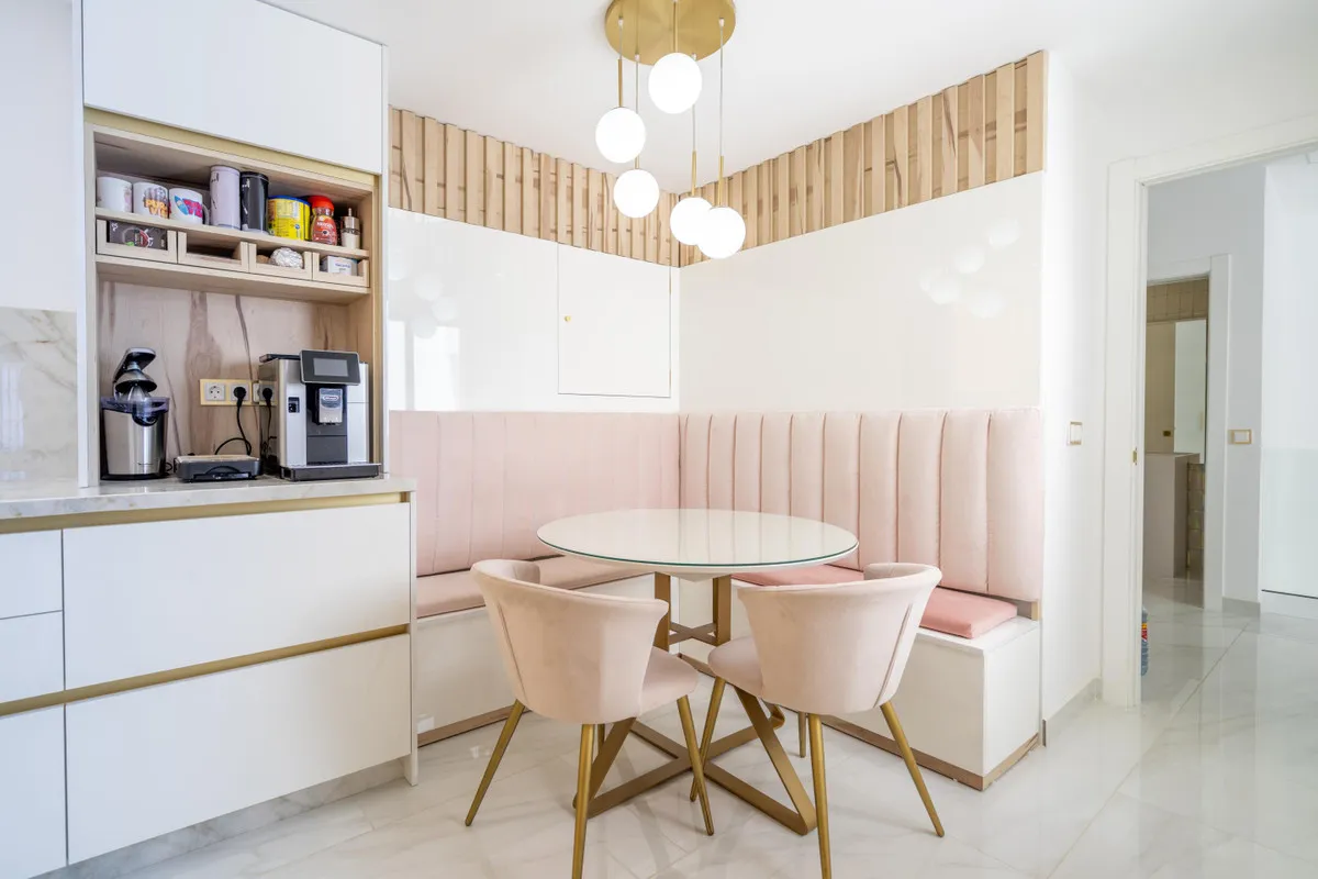 83e2e9c9-6e4a-4fe5-8bad-fcc455357041