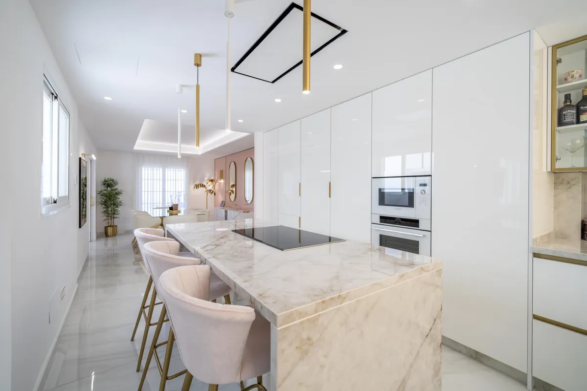 f72ecdb9-f1a2-44ca-97d9-d9d5c0fb3a6e