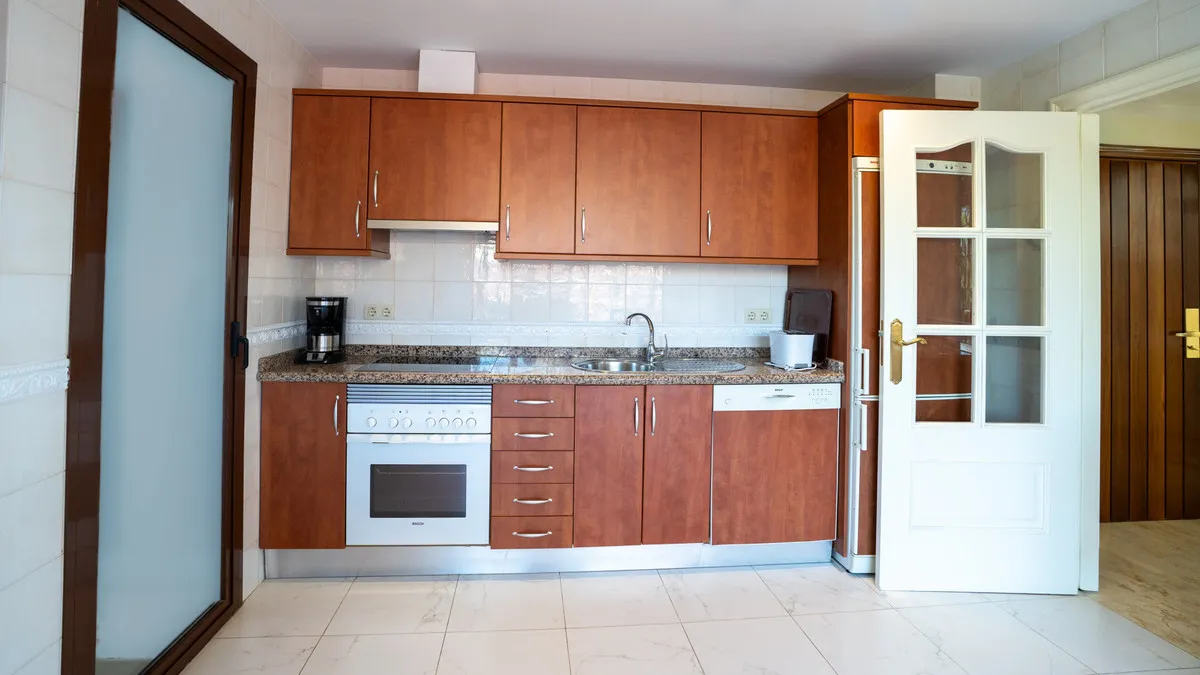 a604ad6f-681e-44c0-ad05-90913dab2954