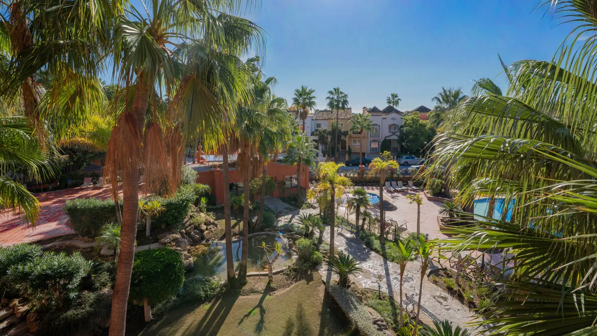 c4dbc7e3-d73b-4212-9b36-b3e6702fa4f4