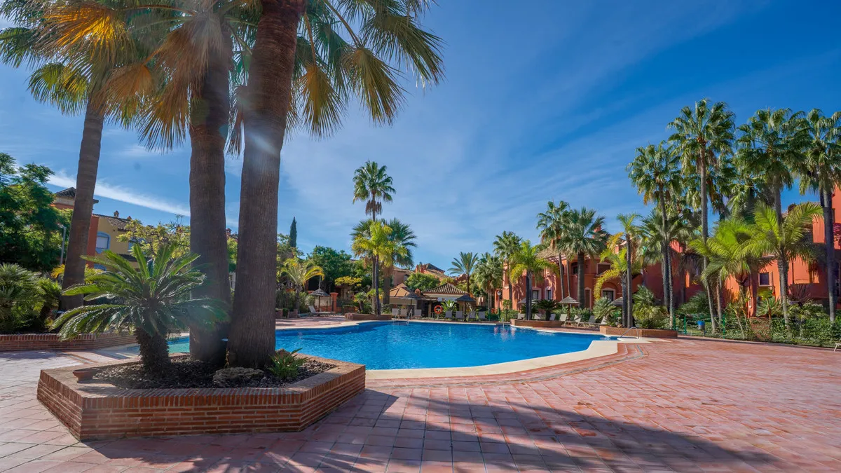 fb7d6bf5-8a02-4a3c-930f-468c3ec02fcb