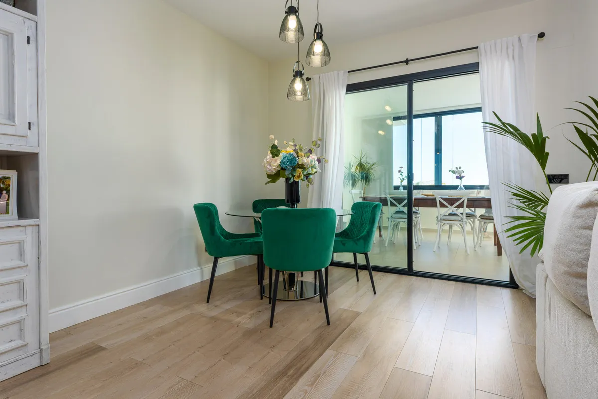 9963dd80-4ef9-4cec-9fa9-9e6a1cf5717b