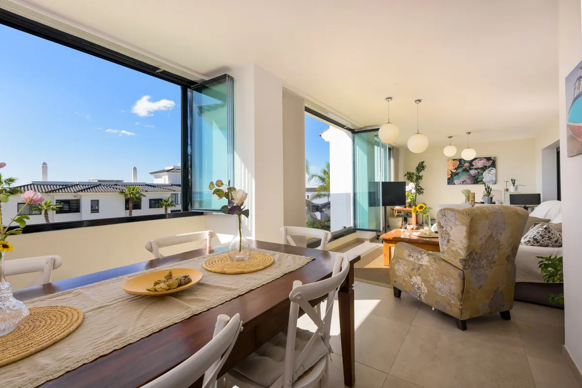 b2f7570f-4701-4014-aac2-cc59be72977d