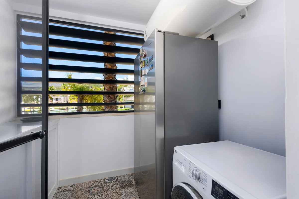 e47eef3f-c502-4276-a989-aad400cd701b