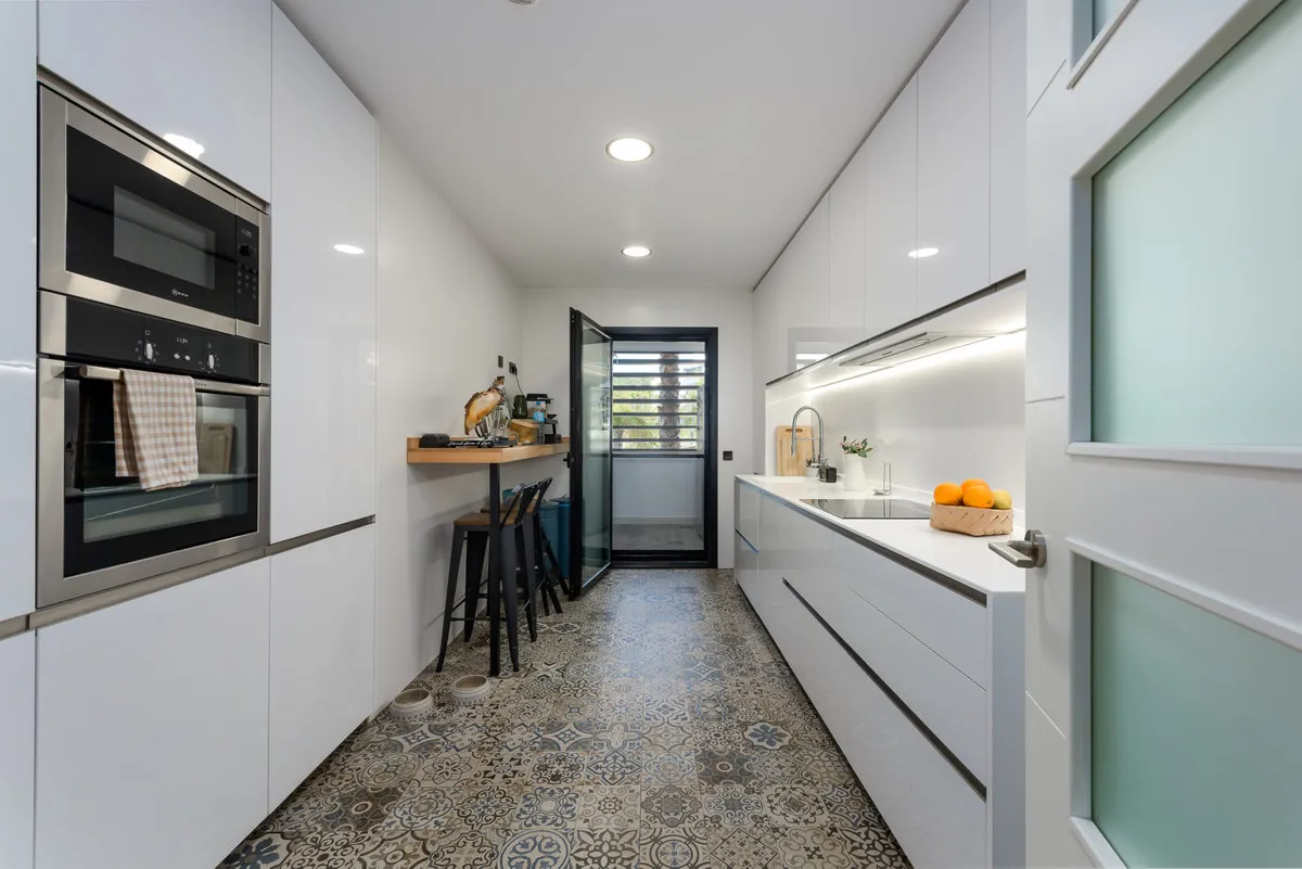 e6c02364-a55c-435f-9461-e9279d01d197