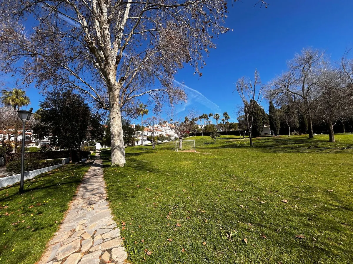 aea6d28b-9354-433e-b071-ef277e3d5f3f