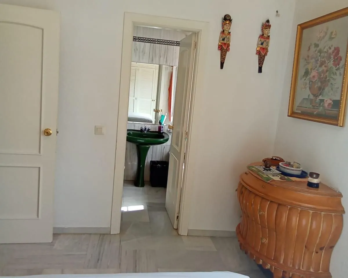 f480b1d6-adc8-41b0-85de-8cdfb6bf2c41