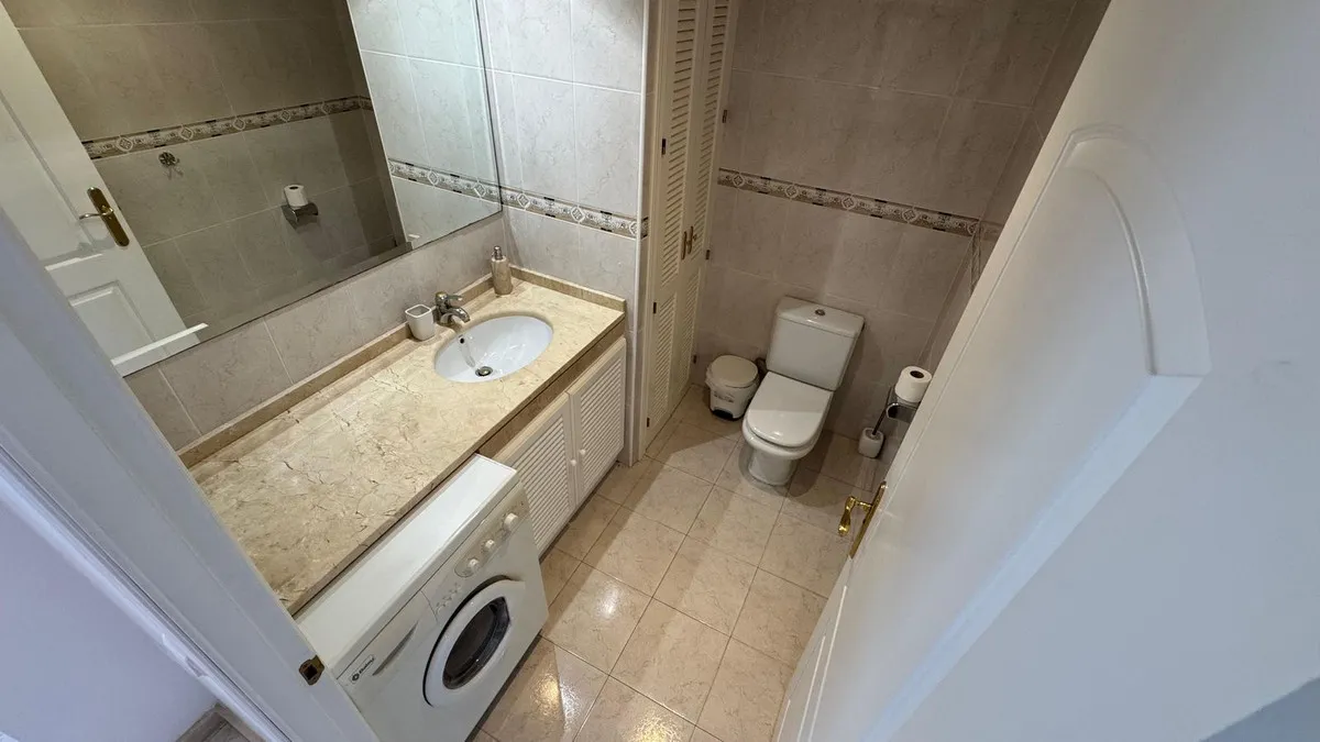 4b99017a-ffe2-4d4f-8281-5c9b559e2418