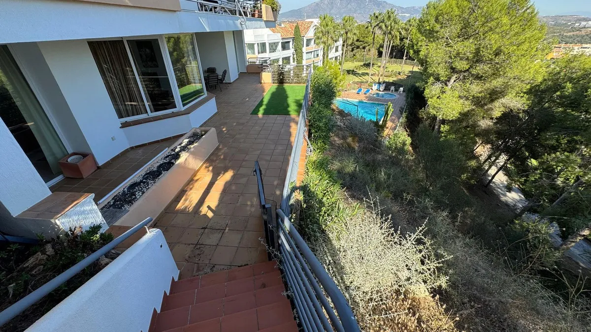 4c0bd4a6-281f-45e1-877d-125ba9064458