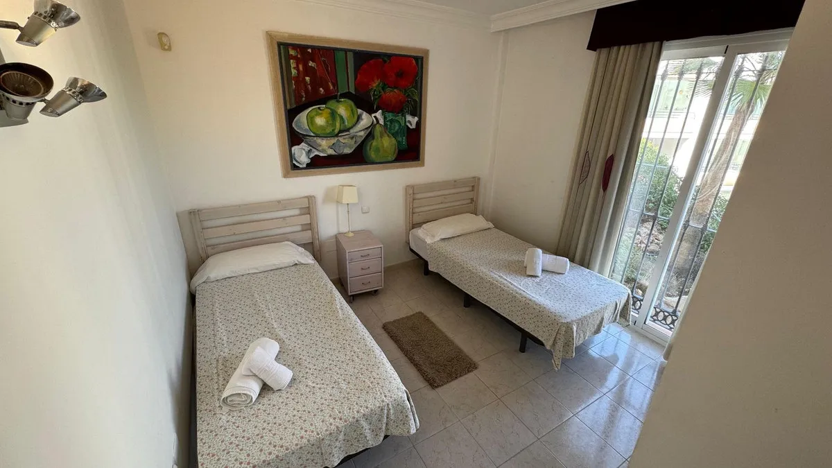 759aa7b9-f06f-41d7-a172-a1ae16e31fd2