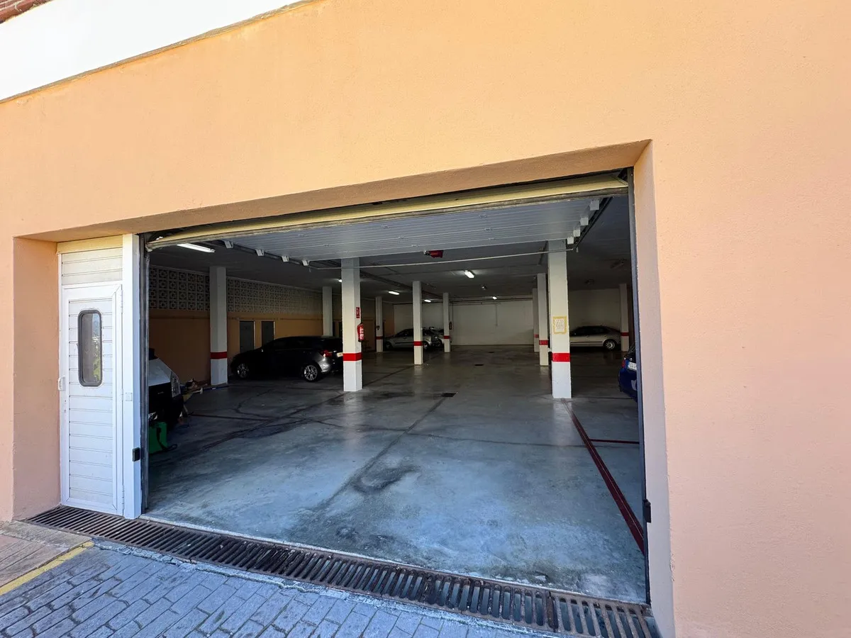 f2dfad7b-a104-49ff-9a5a-5328dfaf9c11