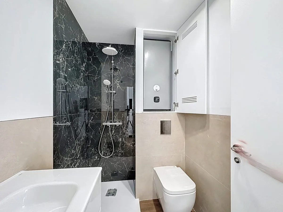 6a2f516a-ab13-4104-87f1-40d224e20534