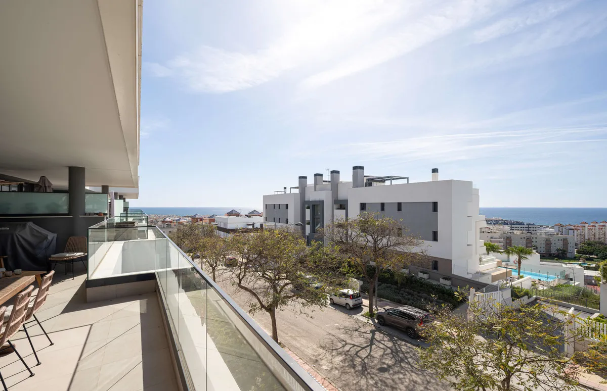 4f5451a1-1e2d-43dd-895c-6a2fe4d84a93