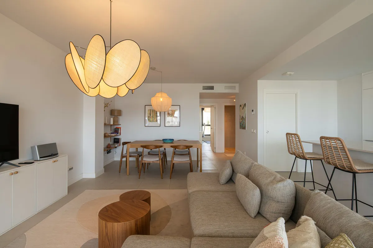 89a76882-0e73-472c-86e3-a27422035a68