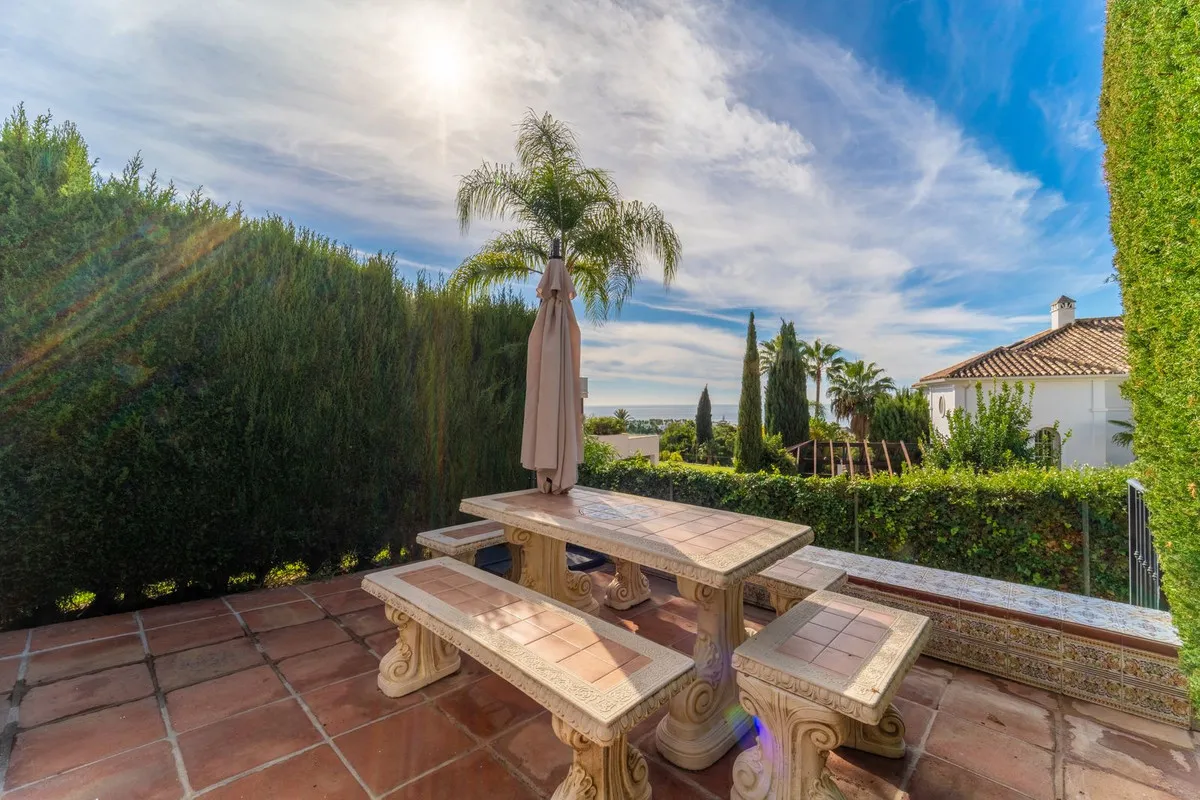 dfb77919-75d8-4dc5-833c-acdeab36813c