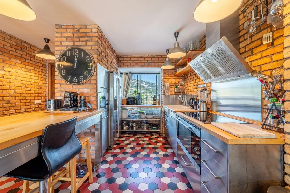 f1a2f22c-b7a1-4cee-867e-b37209c904e6