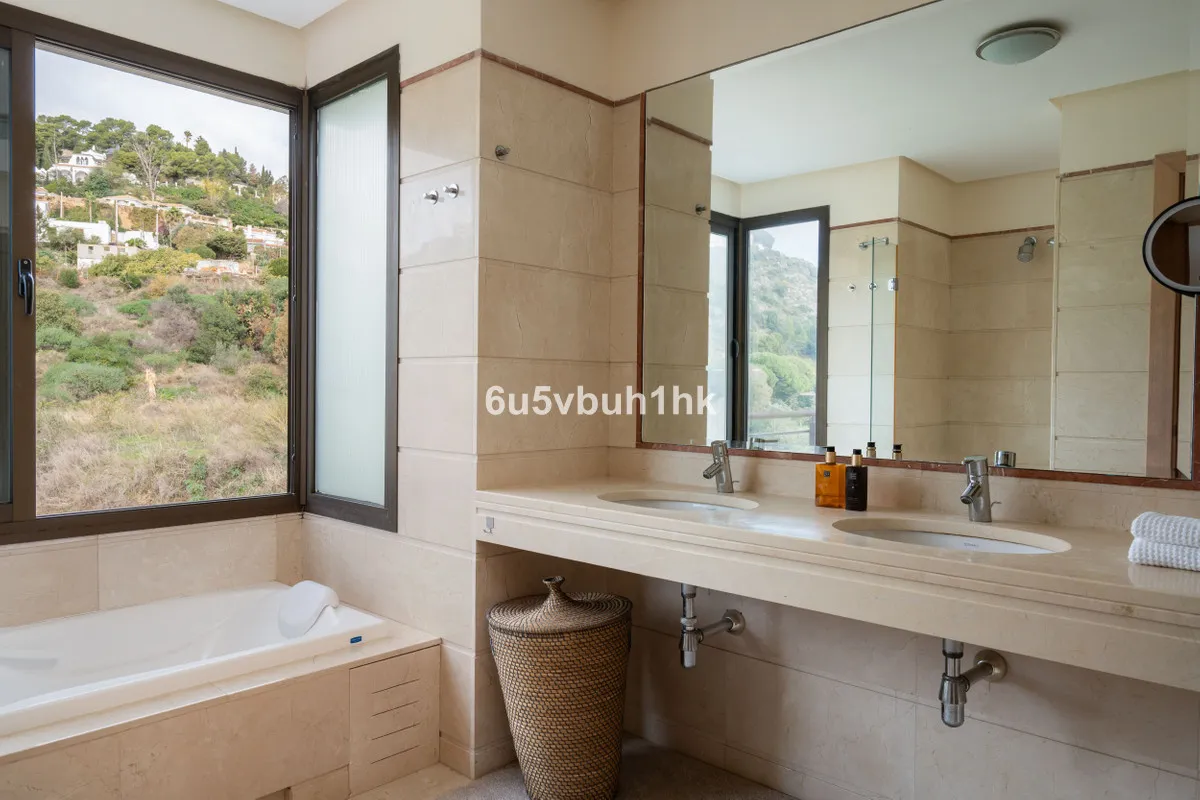 0656fc23-dd0a-4d36-8b95-6db87cc6e9dd