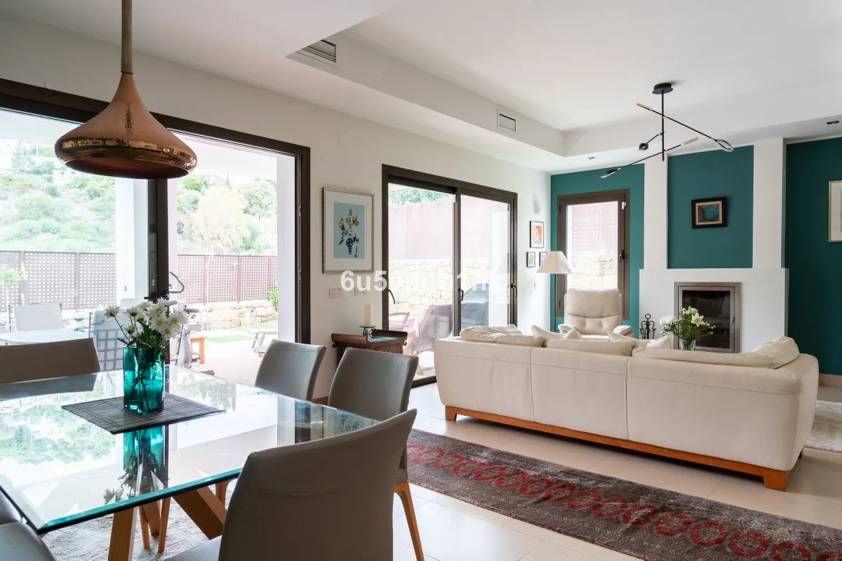 Elegant Semi-Detached Home in Benalmádena Pueblo