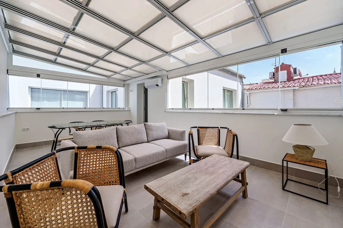 12bf5276-c8cd-4c75-8896-3056bb0f2de3