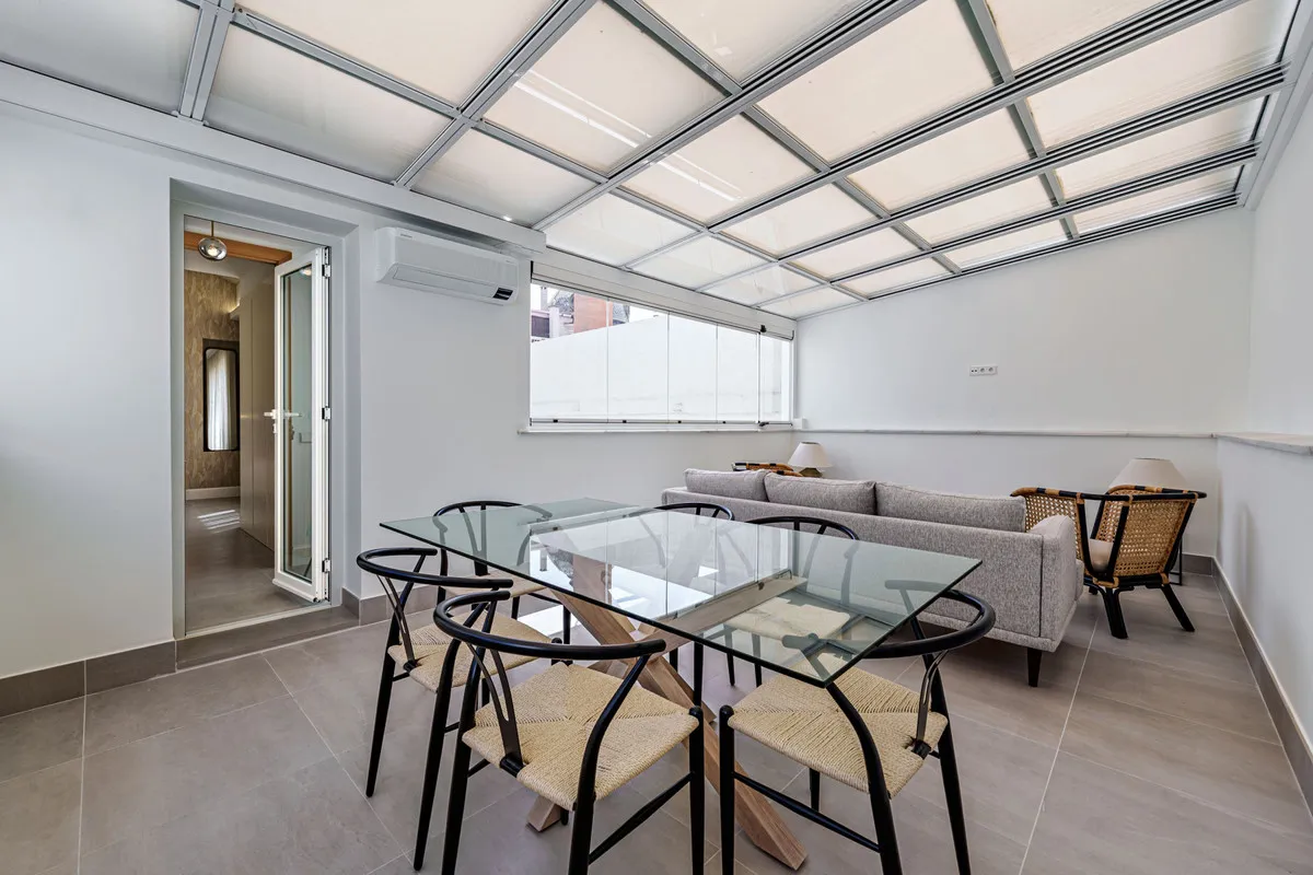 5ca58ce4-6563-4aab-a438-f1377d811082