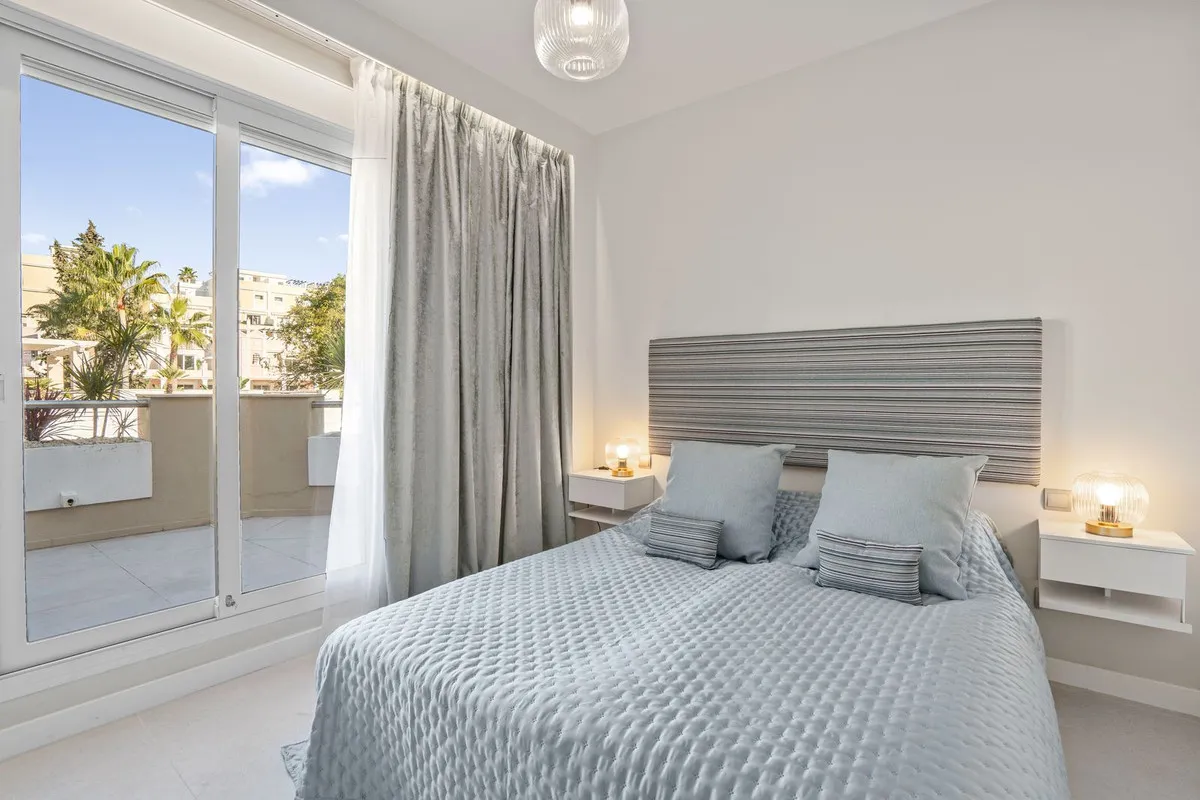 cf445695-8f4f-470d-83a8-16e7cb81e51c