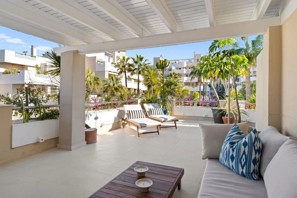 dfe61ebf-4867-42e4-b9b4-7b20741e3fdf