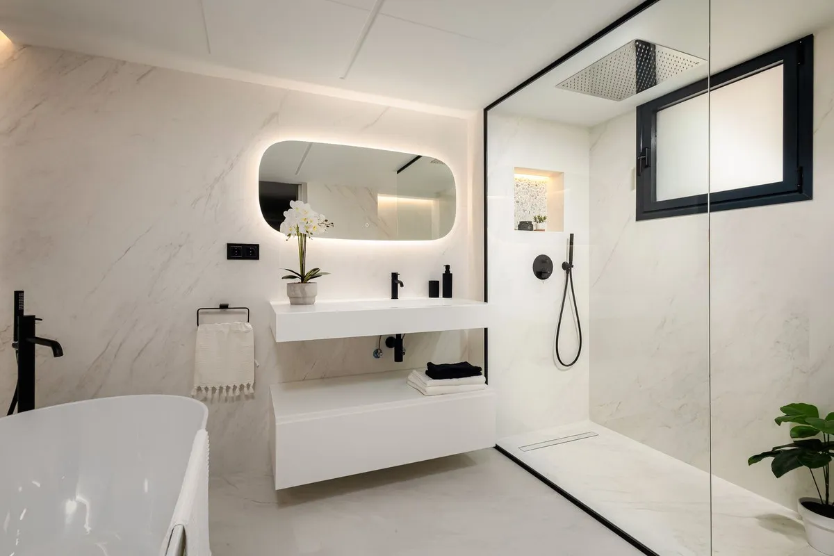 3ec93898-f701-4e76-bb47-5d1fe603d3ae