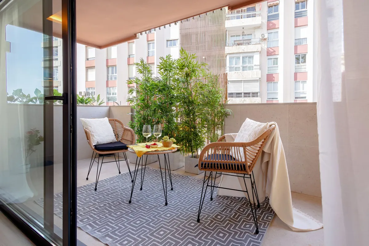 672d1069-f408-4d65-aeb5-081c06bc9b5a